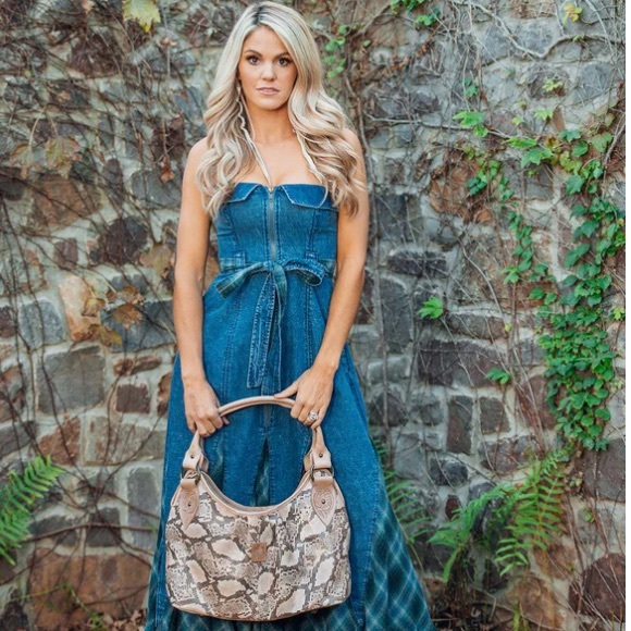 STS Ranchwear Tan and Cream Hobo Bag - Picture 2 of 16